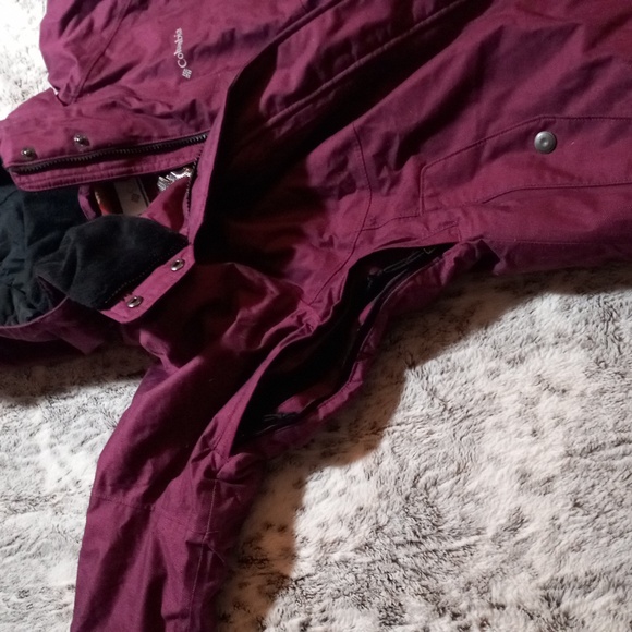 Columbia Omnitech Ski Jacket - Picture 9 of 11